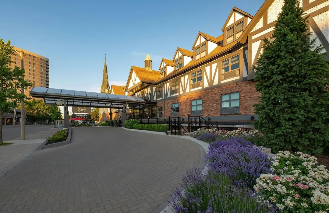 The Insignia Hotel, Sarnia, A Tribute Portfolio Hotel-1