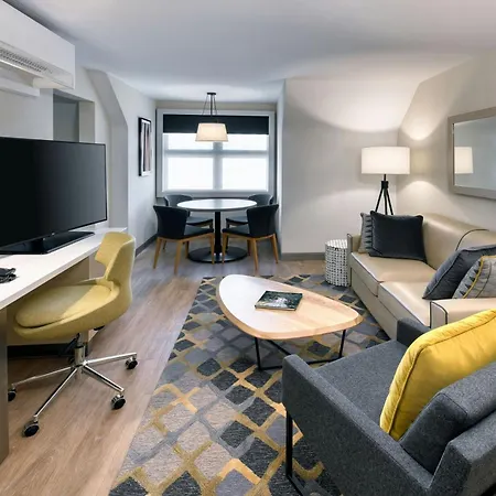 The Insignia Hotel, Sarnia, A Tribute Portfolio Hotel-3